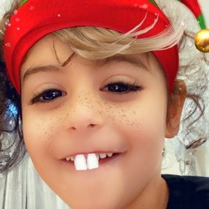 Meet your Posher, Parastou